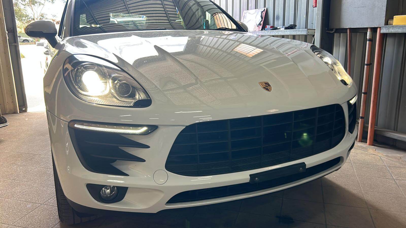 Jai's Auto Garage workshop gallery image